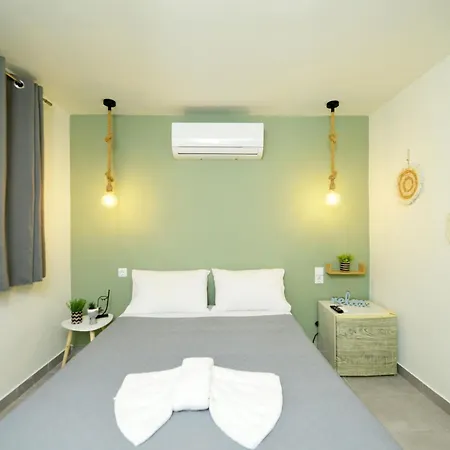 Jimmy's Pool House 度假居 Kremastí