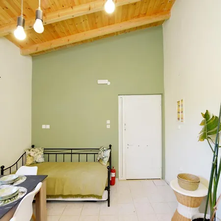 Jimmy's Pool House Vakantiehuis Kremastí