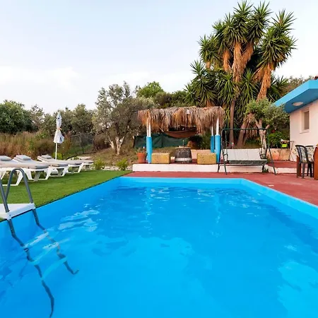 Holiday home Jimmy's Pool House