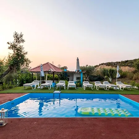 Jimmy's Pool House Holiday home