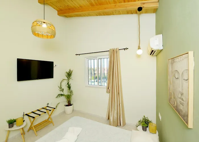 Jimmy's Pool House Kremastí