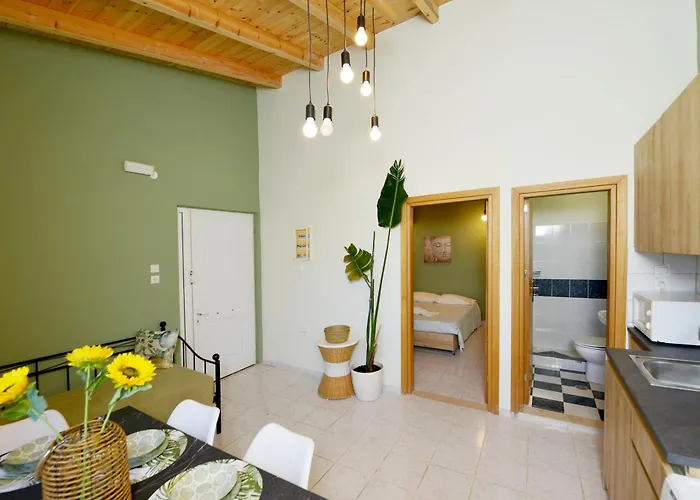 Jimmy's Pool House Kremastí