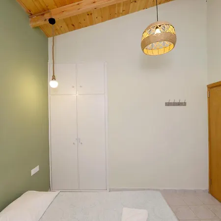 Дом отдыха Jimmy's Pool House Кремасти