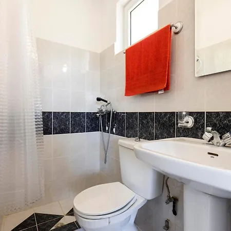 Nyaraló Jimmy's Pool House *