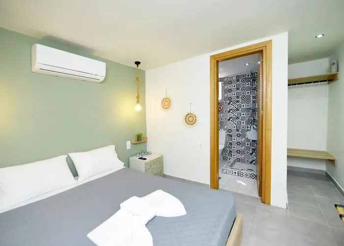 Jimmy's Pool House Tatil Evi