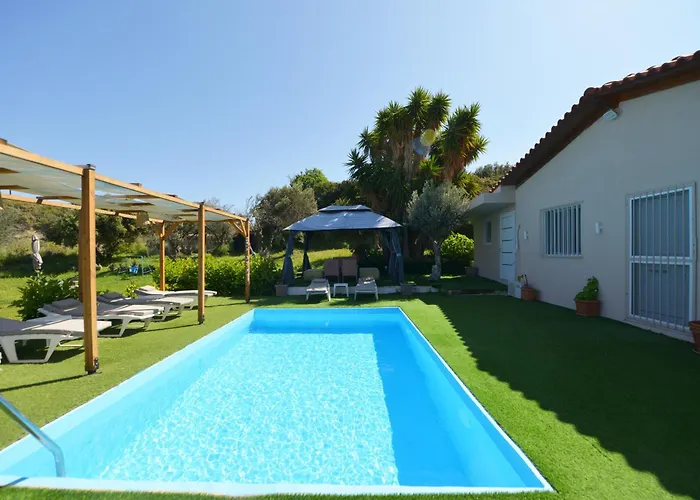 Jimmy's Pool House Kremastí